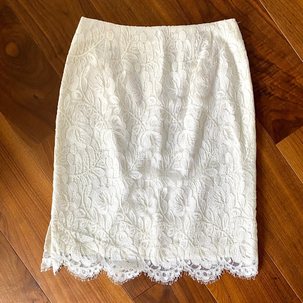 [Veronique Young] Ivory Lace Pencil Skirt